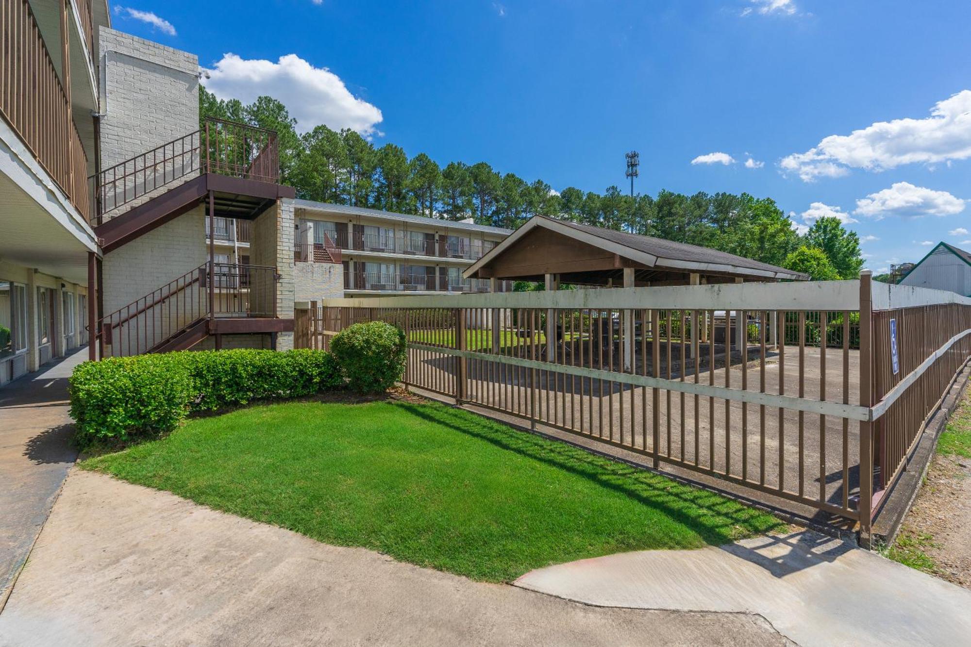 Budgetel Inn And Suites Atlanta Exteriör bild